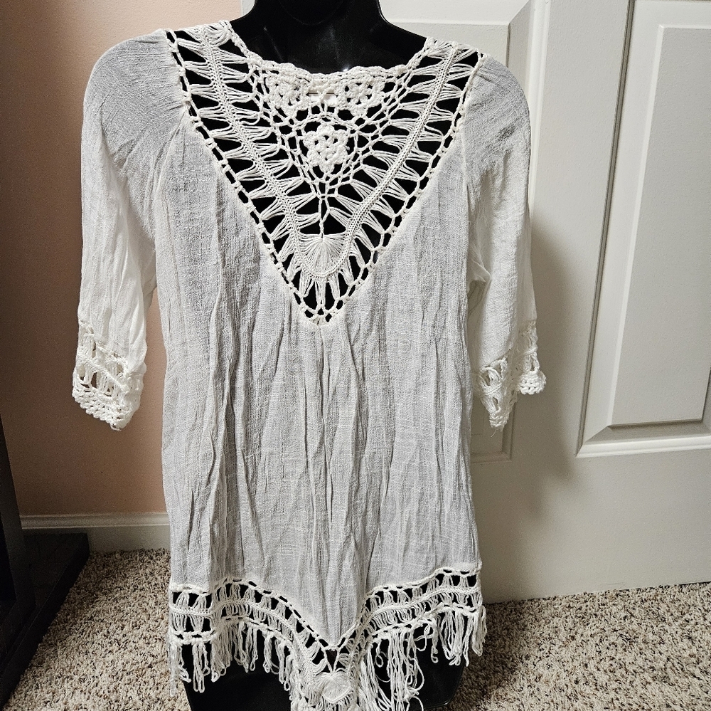 VENUS White Relaxed Cropped Tunic Or Swimsuit Cover-Up - Picture 10 of 13